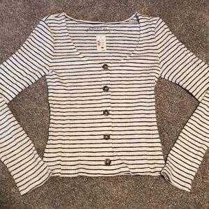 Women’s Striped Top with buttons! New!